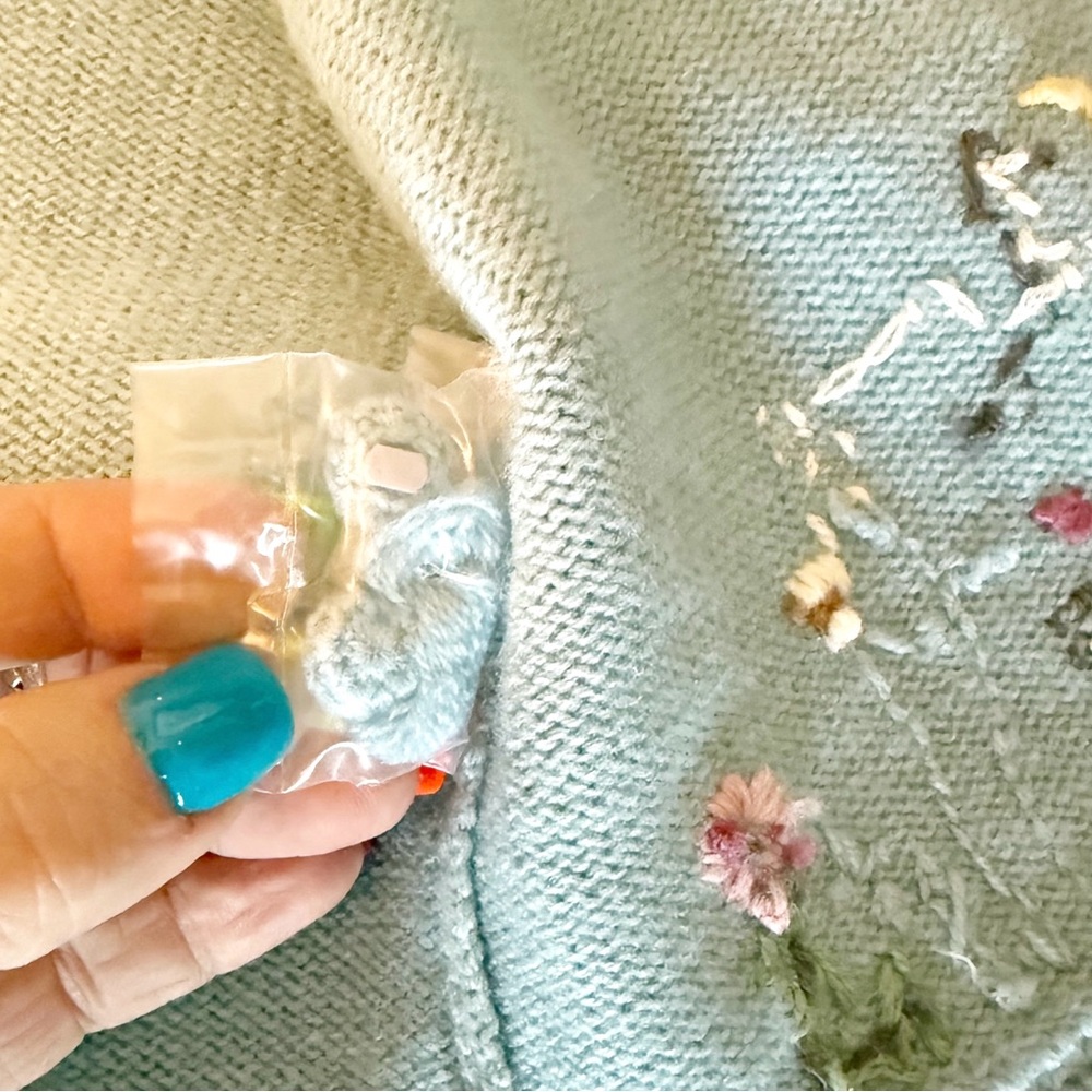 Vintage Jacadi NWOT Girls Wool Blend Blue Cardigan size 18-24 months Embroidered - Picture 13 of 14